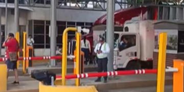 “No más peajes sin obras”: comunidad levanta talanqueras en Sabanagrande y exige fin de contrato con concesión