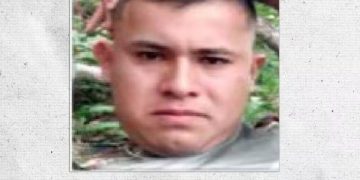 Alias Kevin entregó rutas de narcotráfico y arsenal de disidencias de ‘Iván Mordisco’