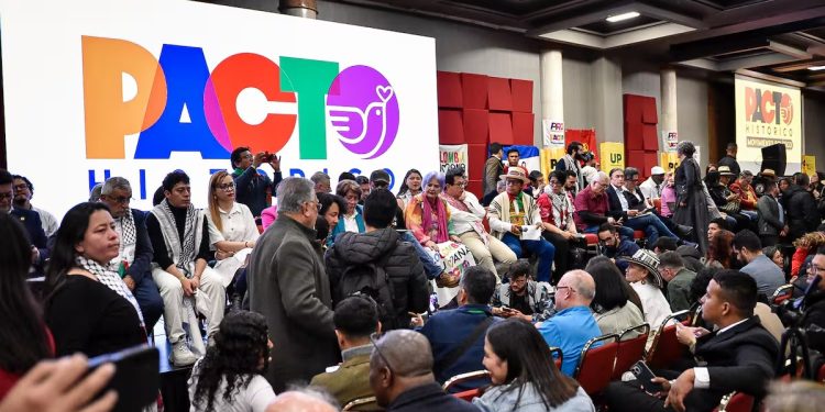 El CNE frena la fusión plena del Pacto Histórico y deja en el limbo su consulta interna