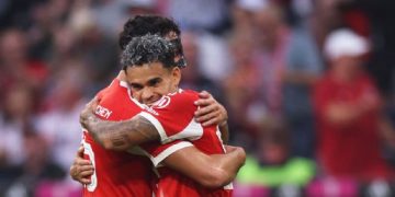 Luis Díaz brilla con el Bayern y marca en la goleada sobre el Hamburgo