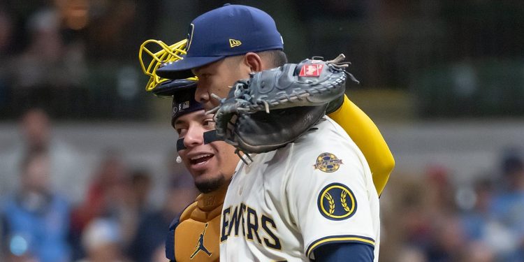 José Quintana brilla con Milwaukee y firma su undécima victoria en la temporada