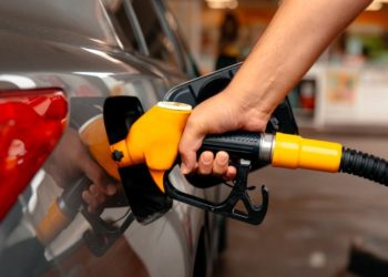 ¡Alerta conductores! Gasolina y diésel suben de nuevo y Montería paga la cuenta más cara del Caribe