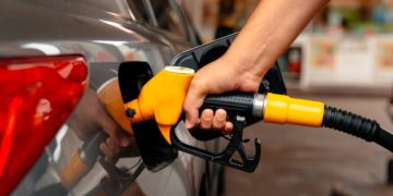 ¡Alerta conductores! Gasolina y diésel suben de nuevo y Montería paga la cuenta más cara del Caribe