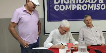 “Vuelvo al Senado porque Colombia no puede seguir en manos de la politiquería”: Jorge Enrique Robledo en Barranquilla