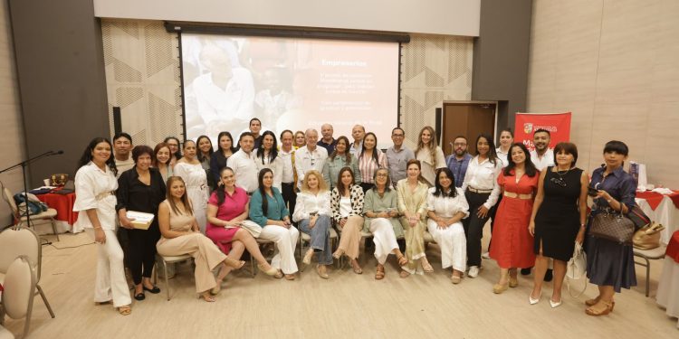 Cincuenta empresarios sellan alianza con “Mi Colegio Bacano” de la Gobernación del Atlántico