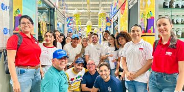 Distrito acompaña a comerciantes de El Playón con estrategias para fortalecer sus unidades productivas