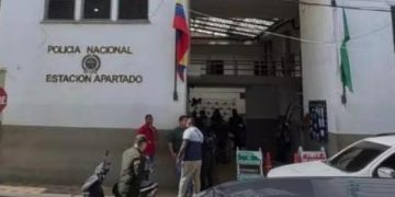 Rompieron el muro y huyeron: impresionante fuga de 18 reclusos en Apartadó