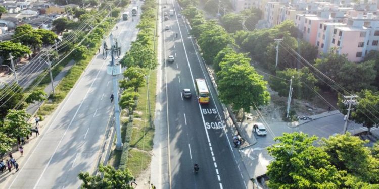 Cierres viales nocturnos en la Circunvalar por instalación de mezcla asfáltica