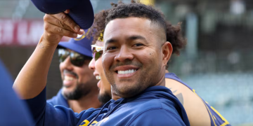 José Quintana reaparece y apunta a la postemporada con Milwaukee