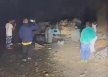 Dos heridos por detonación de carro bomba cerca de subestación de Policía en El Tambo