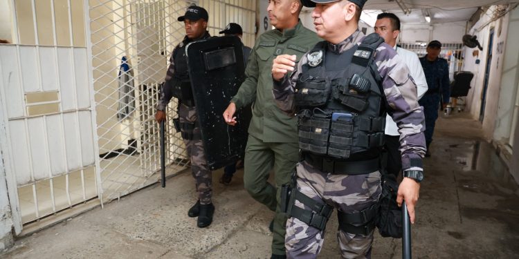 El crimen organizado desata una ola de violencia contra el Inpec: tres guardianes asesinados y cuatro heridos en una semana