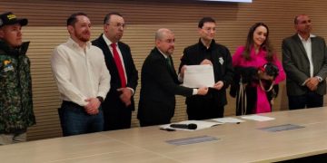 Felipe Córdoba inicia recolección de firmas para aspirar a la Presidencia