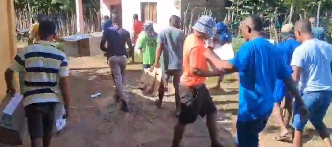 Turba incendia material electoral en puesto de votación de Rocha, Arjona (Bolívar)