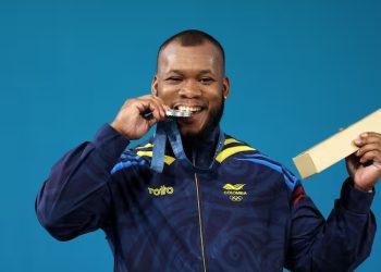 Yeison López hace historia: Oro y récord mundial en halterofilia