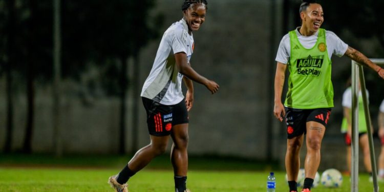 Colombia se prepara para la Conmebol Liga de Naciones Femenina de fútbol