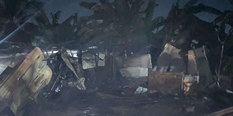 Tragedia en Villa Caracas: voraz incendio dejó a nueve familias sin hogar en Barranquilla