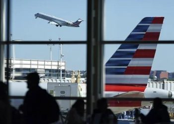 EE. UU. implementará toma de fotos y datos biométricos a todos los extranjeros que entren y salgan del país