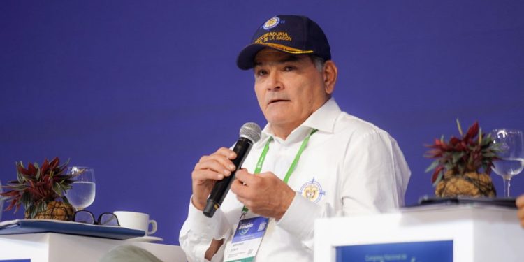 Procurador Eljach advierte sanciones a servidores públicos que participen indebidamente en política