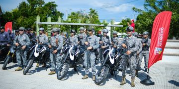 Gobernador Verano comienza entrega de 110 motocicletas para fortalecer la Fuerza Pública en el departamento