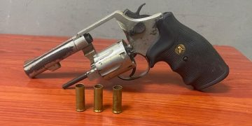 Capturan a menor de edad con revólver cargado en el barrio La Sierra de Barranquilla