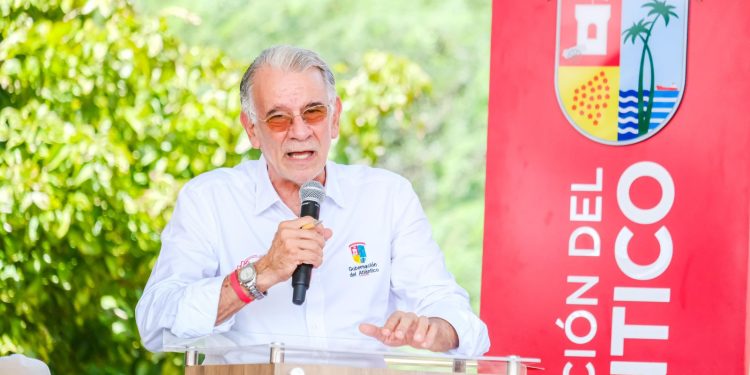 Gobernador Eduardo Verano resalta participación histórica en la consulta para elegir rector de Uniatlántico