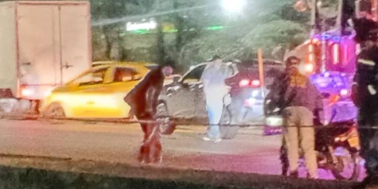 Mujer muere arrollada en la calle 30 de Soledad: conductor huye tras el fatal accidente