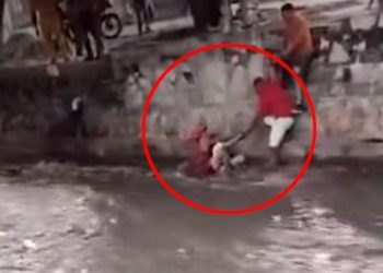 Niño rescatado de arroyo en Barranquilla, mientras buscan a un adulto mayor desaparecido en Soledad