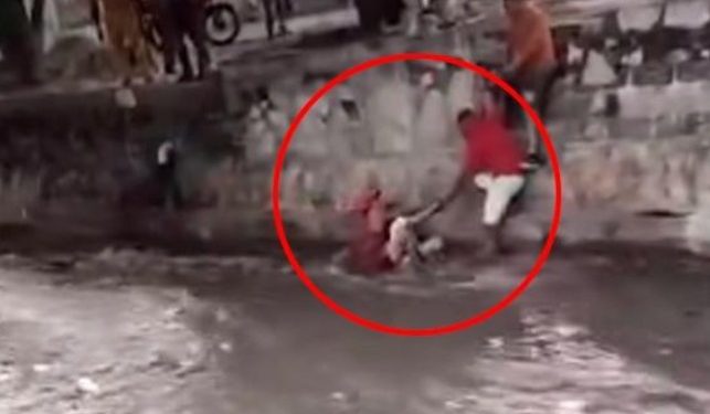 Niño rescatado de arroyo en Barranquilla, mientras buscan a un adulto mayor desaparecido en Soledad