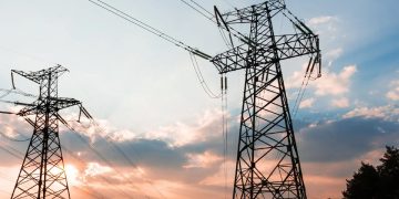 Gobierno anuncia decreto para estabilizar tarifas de energía en Colombia