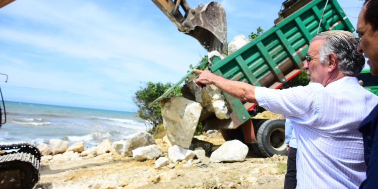 Gobierno de Eduardo Verano inicia plan de transformación integral de playas de Santa Verónica