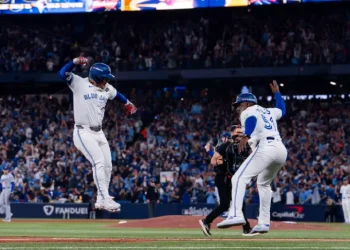 Blue Jays arrasan en el Juego 1 de la Serie Mundial 2025
