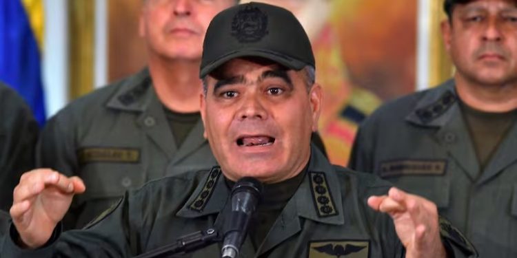 Padrino López advierte a EE.UU.: “No cometan el error de agredir militarmente a Venezuela”
