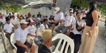 30 jóvenes malamberos inician capacitación en barbería con apoyo de la Alcaldía y la Policía Nacional