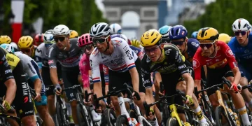 “Descalabro total”: el Arkea-B&B Hotels desaparece del World Tour