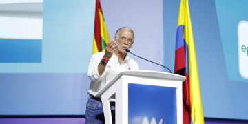 “Estamos a la espera del mensaje de urgencia del Gobierno nacional para avanzar con el proyecto de ley que materializa la autonomía de la región Caribe”: gobernador Verano