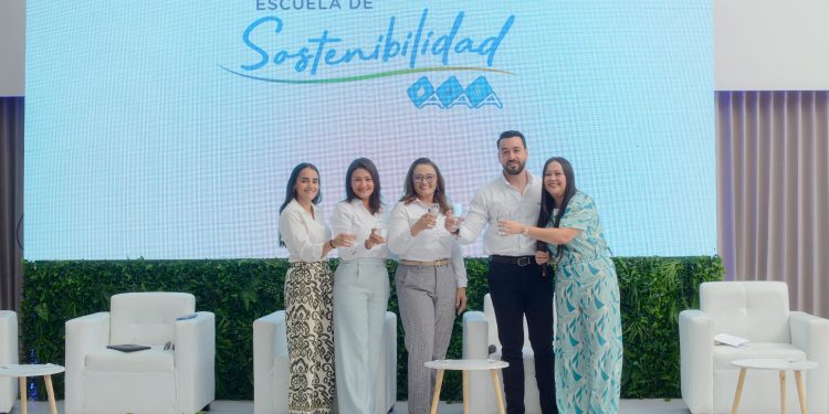 Triple A inauguró el tercer ciclo de formación de su Escuela de Sostenibilidad con un foro sobre estrategia empresarial
