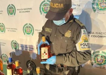 Policía de Barranquilla intensifica campaña preventiva contra el consumo de licor adulterado