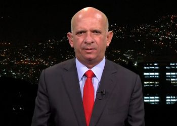 Hugo ‘El Pollo’ Carvajal sacude la política con nuevas revelaciones sobre Petro y las FARC