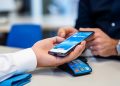 Impuesto a pagos digitales amenaza a microcomercios y cultura financiera, alerta líder de Fintech