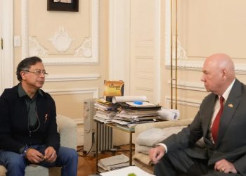 Embajada de EE. UU. en Colombia pide a Petro “dejar de ser indulgente frente a los narcoterroristas” tras sanción del Tesoro