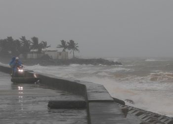 Tifón Kalmaegi toca tierra en Vietnam tras dejar más de 100 muertos en Filipinas