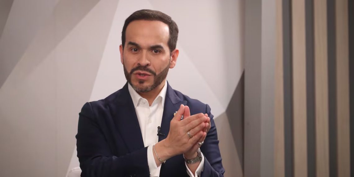 Abelardo de la Espriella abre la puerta a una alianza con Sergio Fajardo, pero excluye al petrismo: “Caben todos, menos petristas”