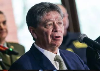 Bruce Mac Master denuncia hostigamiento del Gobierno y pide abrir canales de diálogo