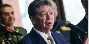 Bruce Mac Master denuncia hostigamiento del Gobierno y pide abrir canales de diálogo