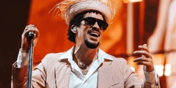 Polémica por Bad Bunny como artista del medio tiempo del Super Bowl LX: campaña pide reemplazo con George Strait