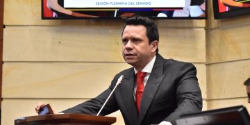 Cambio Radical denuncia ante la Procuraduría a secretario del Senado por permitir participación de senadora sancionada