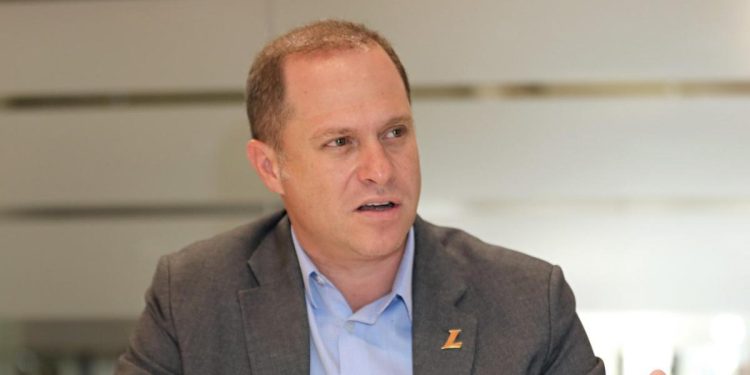 Héctor Olimpo Espinosa se une a Juan Carlos Pinzón para construir coalición presidencial