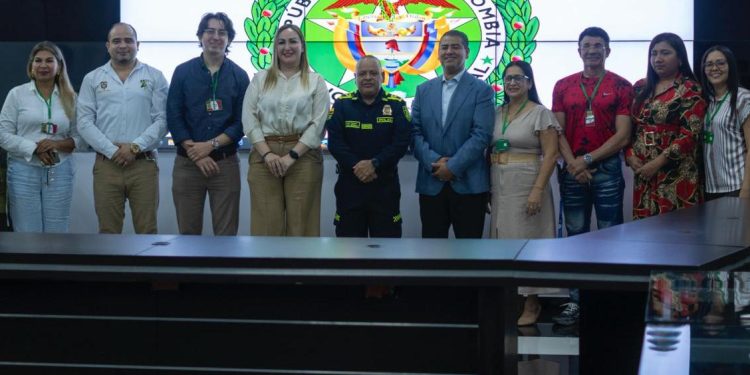 Jóvenes vulnerables estudiarán gratis en la IUB gracias a alianza por la educación y la seguridad