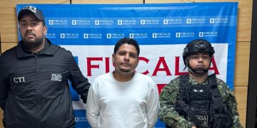 Edinson García deberá responder por feminicidio tentado tras lanzar a su pareja desde un cuarto piso