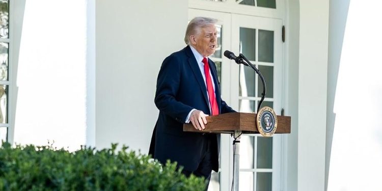 EE.UU. propuso lanzar panfletos sobre Caracas, según The Washington Post